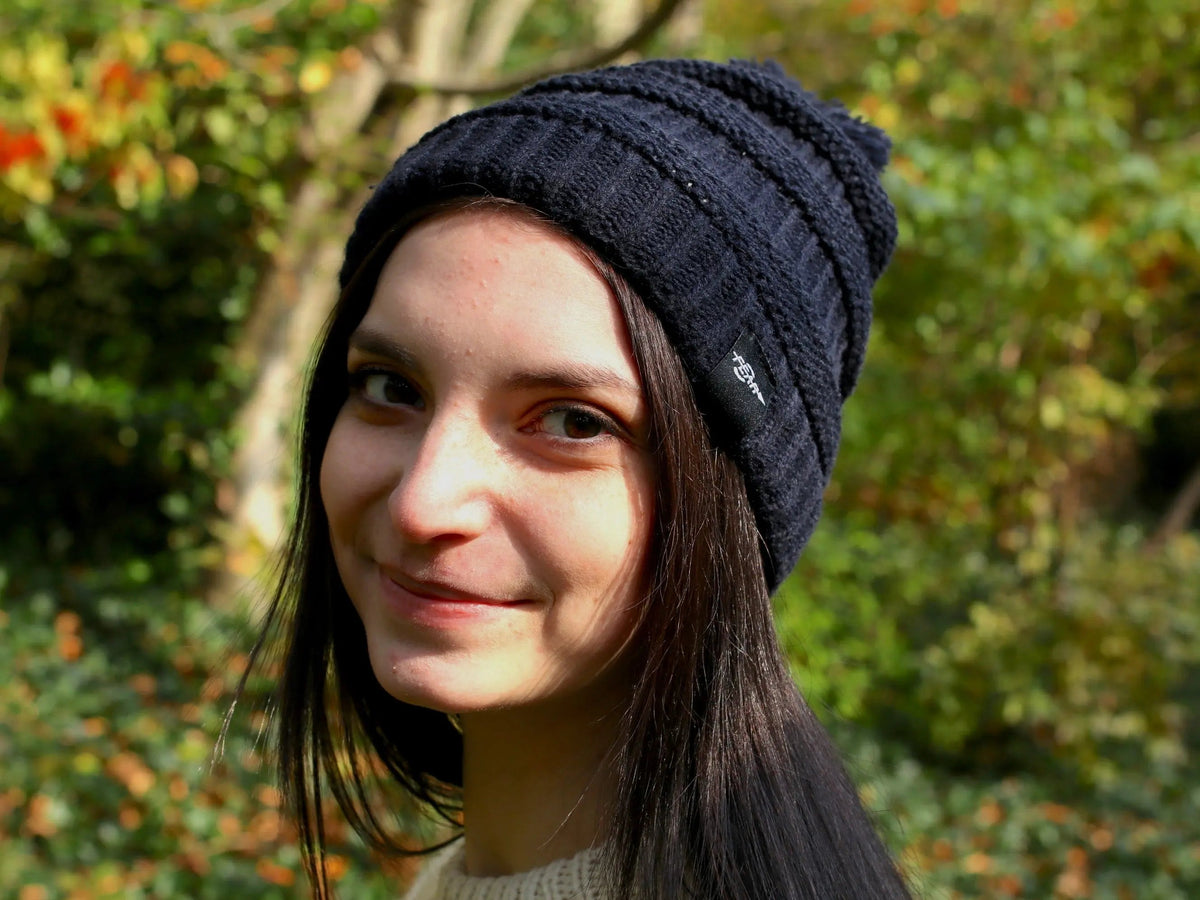 Women’s Plush-Lined Cable Knit Beanie